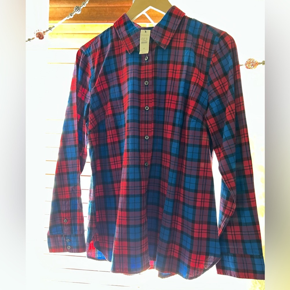 Talbots button down shirt. - Picture 5 of 6